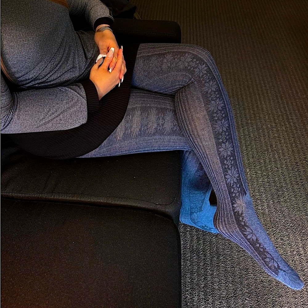 Elegant Knitted Floral Gray Tights - Picture 3 of 6